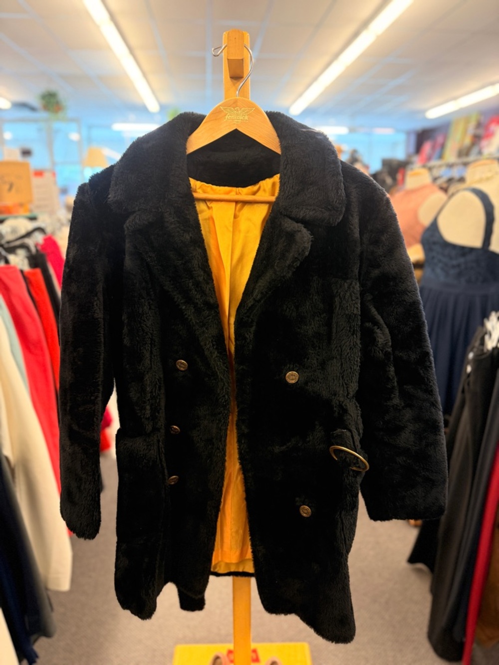 Nbn ladies Vintage Sm black with belt fur coat